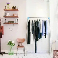 Sale Bärbar hopfällbar klädställning, Retraktil tvättställ, Hopfällbar golvställning, Hängare, Kappställ