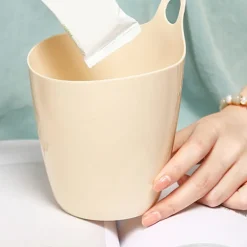 New Hängbar Skrivbords Papperskorg Mini Förvaringshink Pennhållare Väggmonterad Beige