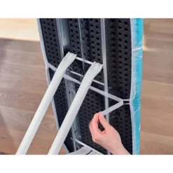 LEIFHEIT Hus till strykbräda Thermo Reflect M 71606, reflektion av värme och ånga, för strykbräda max. 125 x 40 cm Grön Blå