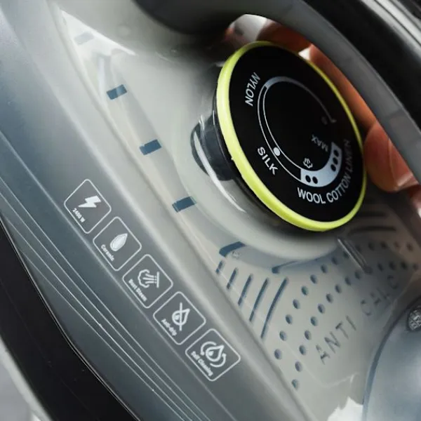 InnovaGoods 2-i-1 sladdlös ångstrykjärn Stiron 2400 W 20-30 g/min