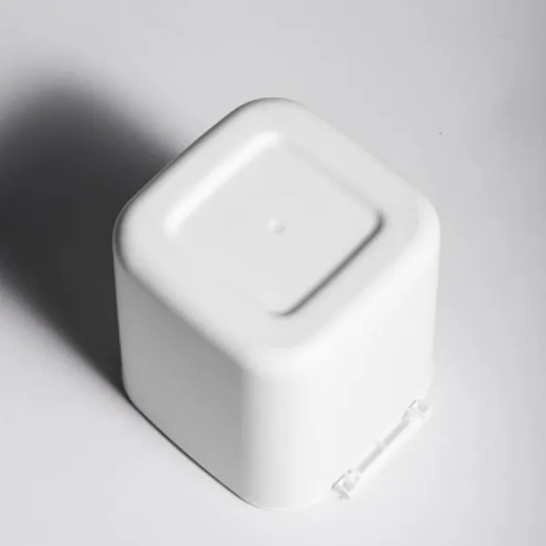 Hot J-star Kosmetisk Bin Swing Lock Bin Bord Bin Tärningar Vit