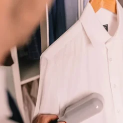 Online LAURASTAR IZZI Dampfstrykare & Luftrena 2-i-1, DMS, 2000W, Eliminerar 99,999% Bakterier, Vägglöss, Anti-Dammsköldar Grå