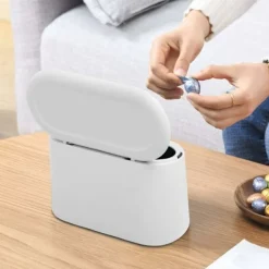 Outlet Liten skrivbords papperskorg med lock för kontor badrum kök sovrum husdjursmat förvaring vit