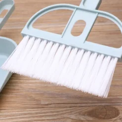 Hot Mini Portabel Smulborste/Liten Mjuk Borstskyffel/Rengöringsverktyg kompatibelt Hem, Kök, Sovrum, Kontor (Blå)
