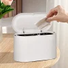 Sale Mini Soptunna med Lock - Liten Avtagbar Soptunna, Mini Soptunna i Plast, Pop-up Bänkskiva Papperskorg, Bänkskiva Soptunna för Badrum, Kontor