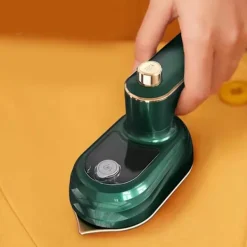 Hot Ministrykmaskin Vikbar Roterbar bottenplatta i titan Antiskåld silikon Handhållet ångstrykjärn för resor Svartgrön EU-kontakt 220V