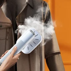 Ångstrykjärn för Kläder Uppgraderad Portabel Mini Steamer, 180° Roterbar Handhållen Ångstrykjärn, Vikbar Reseplaggångare för Tygkläder, Bra för | Fyndiq White