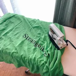 Sale ATELA Portabelt Mini hopfällbart strykjärn Elektriskt hopfällbart strykjärn med dubbla spänningar Dammtätt kompakt litet för resan Skolan Hemmet