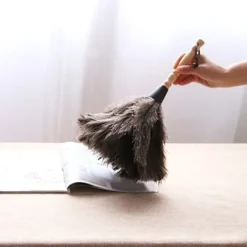 Outlet Reusable Ostrich Feather Duster with Anti-Static Wooden Handle