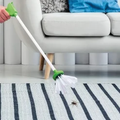 Spindelfångare, Extra lång insektsfångare med handtag för säker och human borttagning av spindlar och insekter green