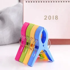 Strandhandduksklämmor, 8 st Stora Tvättklämmor Handduksklämmor, Starka Färgade Plast Täcke Klämmor för Solstolar, Solbäddar