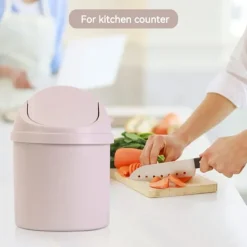 Best Svänglockshink, Mini-soptunna i plast med svänglock, Mini-papperskorg Badrumshinkar, Skrivbord Kompakt design Kosmetisk hink, Liten skrivbordsavfallssopkorg | Fyndiq Cream