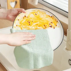 Discount Trasor i en låda (20 stycken) - 19,8 x 19,8 cm återanvändbara våtservetter för rengöring, kantlösa frottéhanddukar, verkstadstrasor, tvätt, damm, engångs | Fyndiq