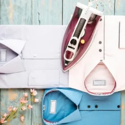 Sale TS Steam Iron with Maximum Power of 3000W and Stainless Steel Soleplate