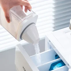 Clearance Tvättmedelsbehållare med måttskala och lufttät design - 1100ml