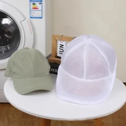 INF Tvättväska för hattar: Skydda dina kepsar i tvättmaskinen med denna praktiska tvättpåse, förhindra deformation och behål